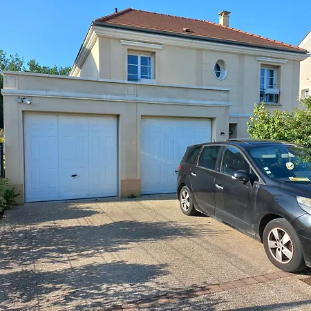 Luminary Night Montévrain